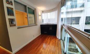 Imagem 3: 2 Quartos. Varanda. 2 Vagas. Fundos vista verde