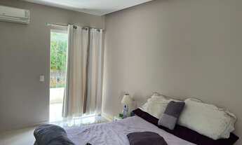 Imagem 6: Casa de condomínio para venda possui 390 metros quadrados com 4 quartos