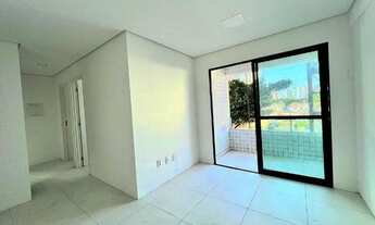Imagem 2: Apartamento para venda possui 64 metros quadrados com 3 quartos em Madalena - Recife - PE
