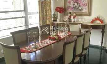 Imagem 6: Imóvel de 275m², 4 dormitórios, 2 suítes, armários planejados, vaga de garagem