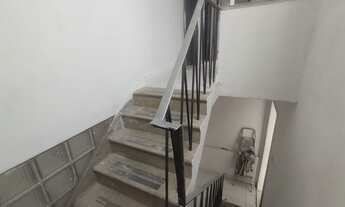 Imagem 2: Imóvel comercial de 230m2, com 2pav, 6/4 sendo 2 suítes, 2vgs - CA0154WG