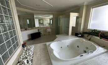 Imagem 5: Casa de condomínio para aluguel possui 1300 metros quadrados com 4 quartos