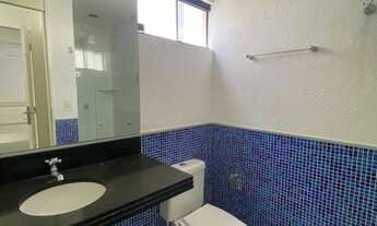 Imagem 2: Casa de condomínio para aluguel possui 350 metros quadrados com 4 quartos