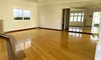 Imagem 6: Casa de condomínio térrea para aluguel tem 220 metros quadrados com 3 quartos