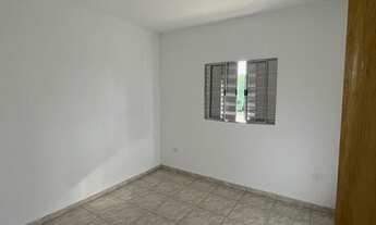 Imagem 3: Casa com 2 quartos disponível para locação no Jardim Maria Amélia