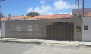 Imagem 4: CASA COM PISCINA NO AEROPORTO !