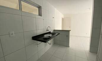 Imagem 2: Apartamento com 2 quartos, varanda, piscina, churrasqueira, salão de festa, por R$ 150.000