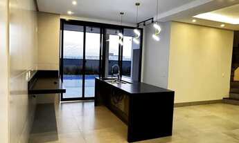 Imagem: Sobrado de 3 suítes Morro do Mendanha Vista