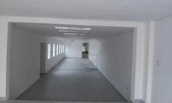 Imagem 4: Prédio inteiro à venda ou para locação em Vila Mazzei - SP