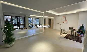 Imagem 3: Apartamento para locação com 3 quartos, 1 suíte, dependência e vaga coberta no bairro Moin