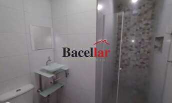 Imagem 3: Casa em Condomínio : / Residencial / Anil