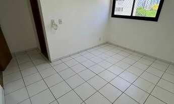 Imagem 5: Em Setúbal 110m2 03 quartos sendo 01 suíte, Varanda, ventilado com armários fixos. Próx ao