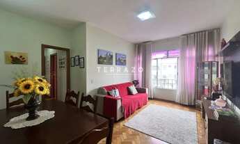 Imagem 2: Apartamento mobiliado à venda, 2 quartos, 1 suíte, 1 vaga, Alto - Teresópolis/RJ