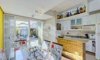 Imagem 6: Casa de 3 dormitórios no Imperial Parque, Zona Sul de Porto Alegre