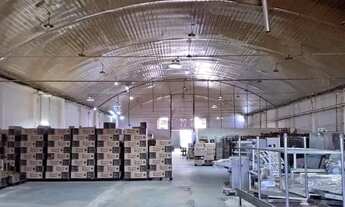 Imagem 2: Galpão para Venda em Rio de Janeiro, São Cristóvão, 4 banheiros