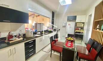 Imagem 6: Espaçosa casa para venda com 4 quartos em Parque Atheneu - Goiânia - GO