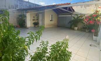 Imagem 3: Uma das maiores casas duplex no Habitacional Turu, financiavel, a baixo do preço de avalia