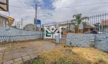 Imagem 3: Casa para Aluguel em Sarandi, Porto Alegre 2 Quartos, 3 Vagas, Quintal