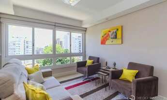 Imagem 2: Apartamento à venda em Petrópolis com 117 m², 3 quartos, 1 suíte, 2 vagas