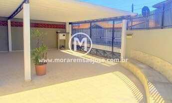 Imagem 4: Casa para Venda em São José dos Campos, Jardim Valparaíba, 3 dormitórios, 1 suíte, 2 banhe