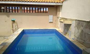 Imagem 2: Casa para venda tem 250 metros quadrados com 3 quartos em Solemar - Praia Grande - SP