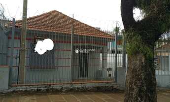 Imagem 3: PORTO ALEGRE - Casa Padrão - Partenon