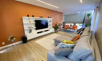 Imagem 4: Casa de condomínio para aluguel tem 304 metros quadrados com 5 quartos