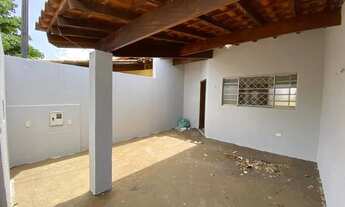 Imagem 2: ALUGO - Casa com 4 Quartos no Milton Gavetti