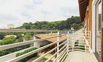 Imagem 4: Casa em rua tranquila com piscina