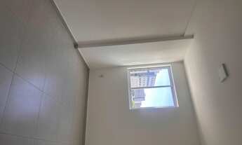 Imagem 5: Quarto e sala Apartamento com 1 dormitório