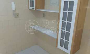 Imagem 6: Apartamento para venda possui 71 metros quadrados com 2 quartos em Grajaú - Rio de Janeiro