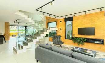 Imagem 2: CASA MODERNA EM CONDOMÍNIO COM 3 SUÍTES EM SANTA FELICIDADE Casa em condomínio 3 suítes em