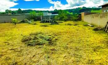 Imagem 2: Terreno de chácara murado