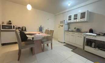 Imagem 2: Apartamento 2 dormitórios, sacada com churrasqueira, 1 vaga e piscina em São Sebastião, Pa