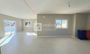 Imagem 3: Casa com 3 Dormitorios na Praia da Daniela - Florianopolis