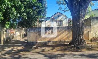 Imagem: Casas Antigas Para Venda Bairro Brasil Em