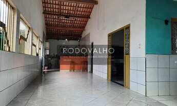 Imagem 4: Vendo imóvel com 3 quartos de esquina na av. comercial no Bairro Floresta