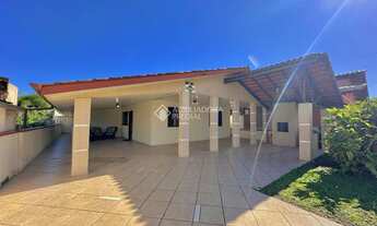 Imagem 5: Casa + Edícula com Piscina no Balneário Coroados - Guaratuba/PR