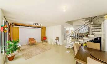 Imagem 3: Casa duplex em condomínio fechado e reservado para venda