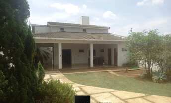 Imagem: Sobrado com 4 quartos no setor Vila Rezende