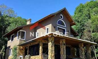 Imagem: Casa de condomínio em Rua Biarritiz - Mato