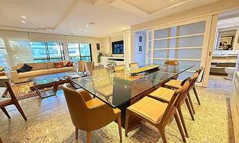 Imagem 3: Apartamento para venda possui 200 metros quadrados com 4 quartos em Icaraí - Niterói - RJ