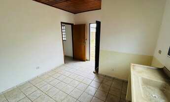 Imagem: 1000mt2 - Terreno com 3 casas