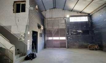 Imagem 6: São Vicente Galpão / depósito com 5 vagas na garagem