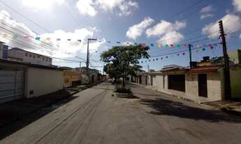 Imagem 2: Casa com 4 dormitórios e uma edícula, 240 m²- Barro Duro - Maceió/AL