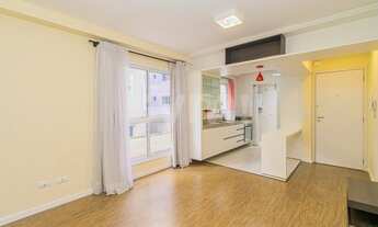 Imagem 2: CURITIBA - Apartamento Padrão - Mercês