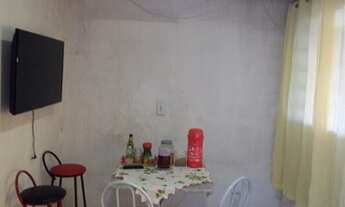 Imagem 5: Qr 401 casa 02 qts mais 01 cômodo lateral ao lado da av,401/403 vlr 210.000