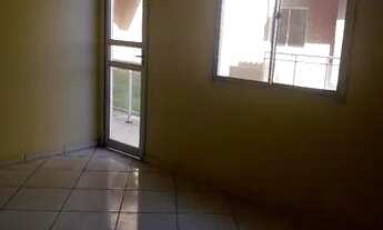 Imagem 4: Alugo apto com 2 quartos, sendo uma suíte e um banheiro social com as demais dependências