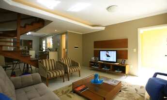 Imagem 2: Sobrado para venda tem 194 metros quadrados com 3 quartos