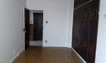 Imagem 3: Apto Centro, amplo, local nobre, Rua 16 de março, excelente preço - Petrópolis - RJ